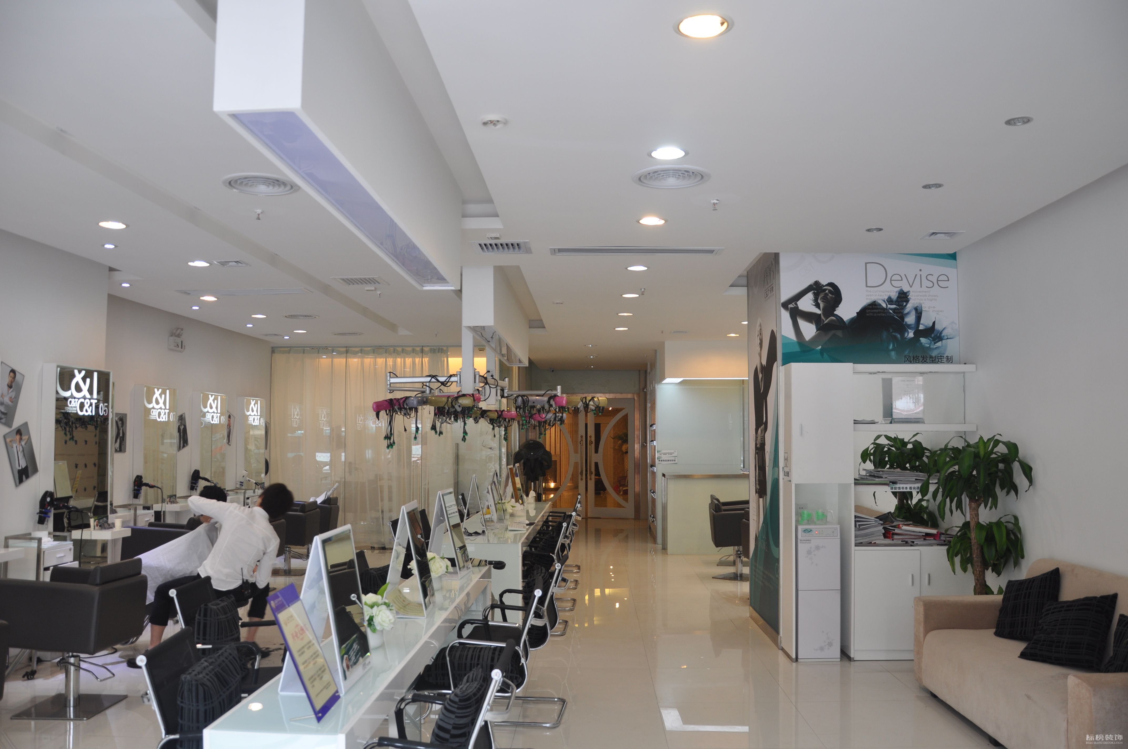 深圳店鋪的裝修 標榜